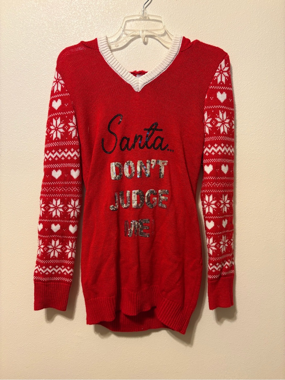 No Boundaries Red and White V-Neck Holiday Sweater - 'Santa... Don't Judge Me'